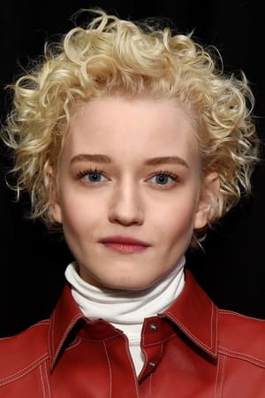 Julia Garner